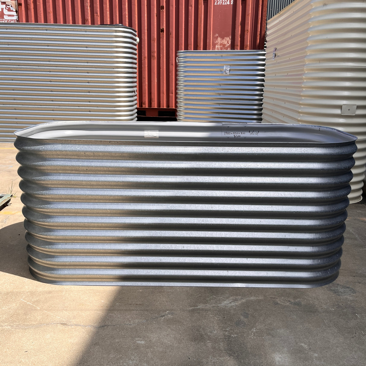 1900 x 850 x 810 Modline Garden Bed