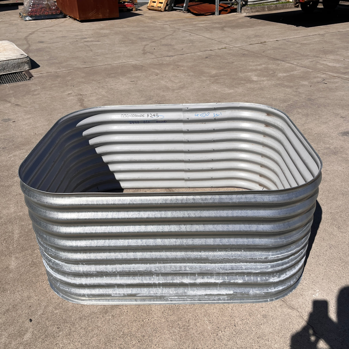1350 x 1050 x 635 Modline Garden Bed