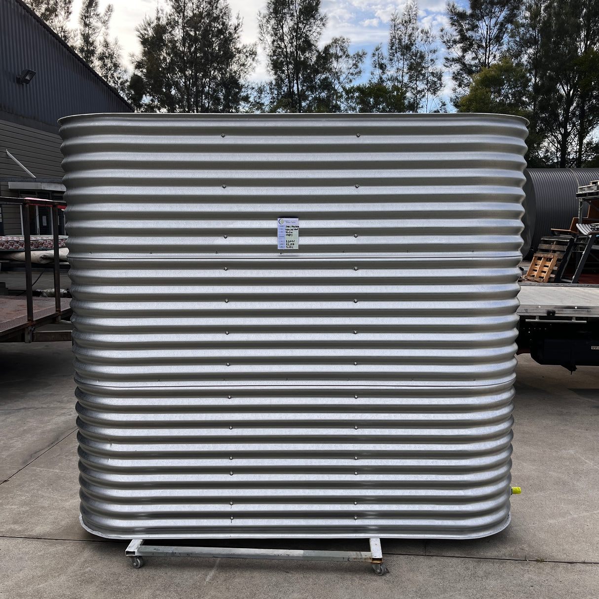 3,181 Litre Slimline Water Tank