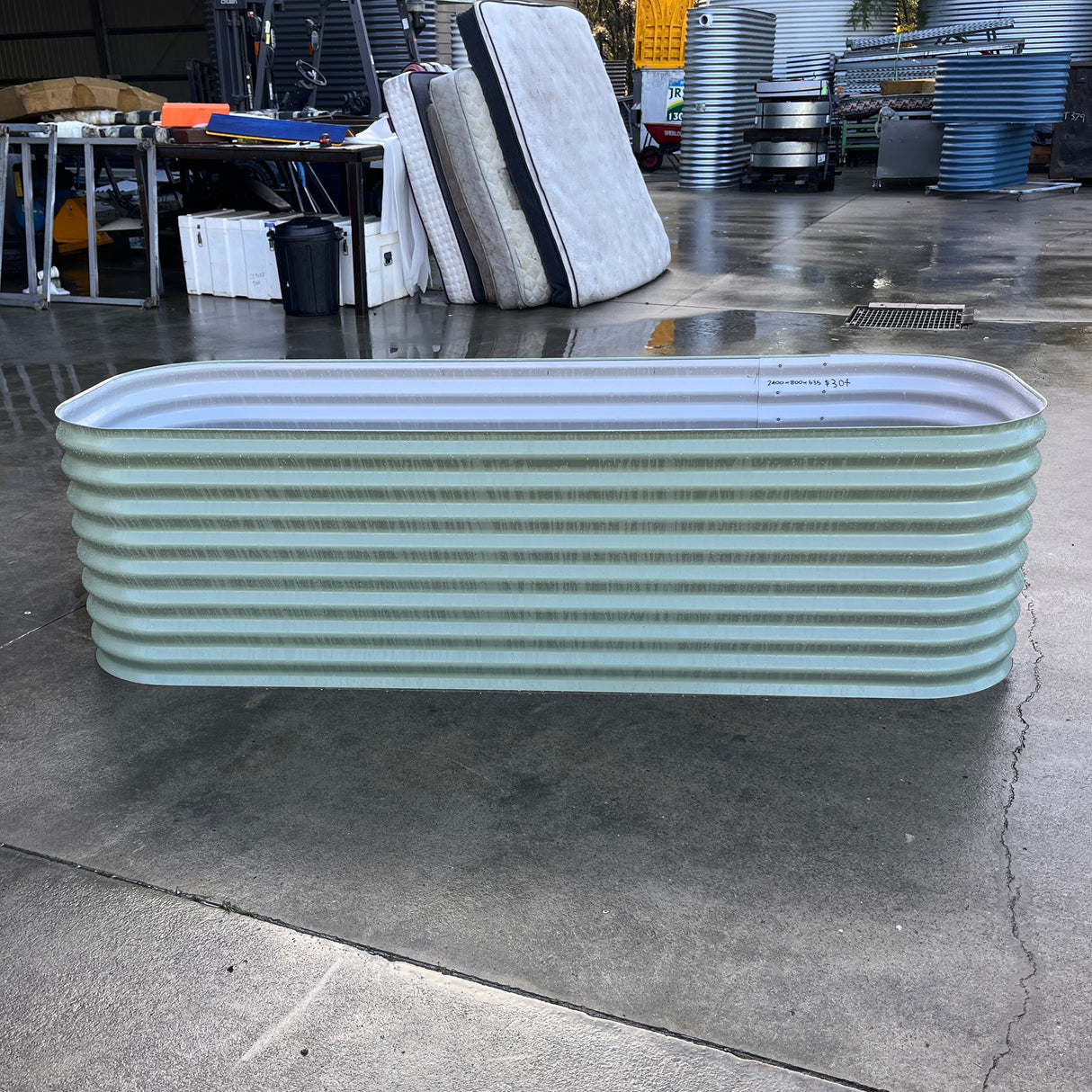 2400 x 800 x 635 Modline Garden Bed