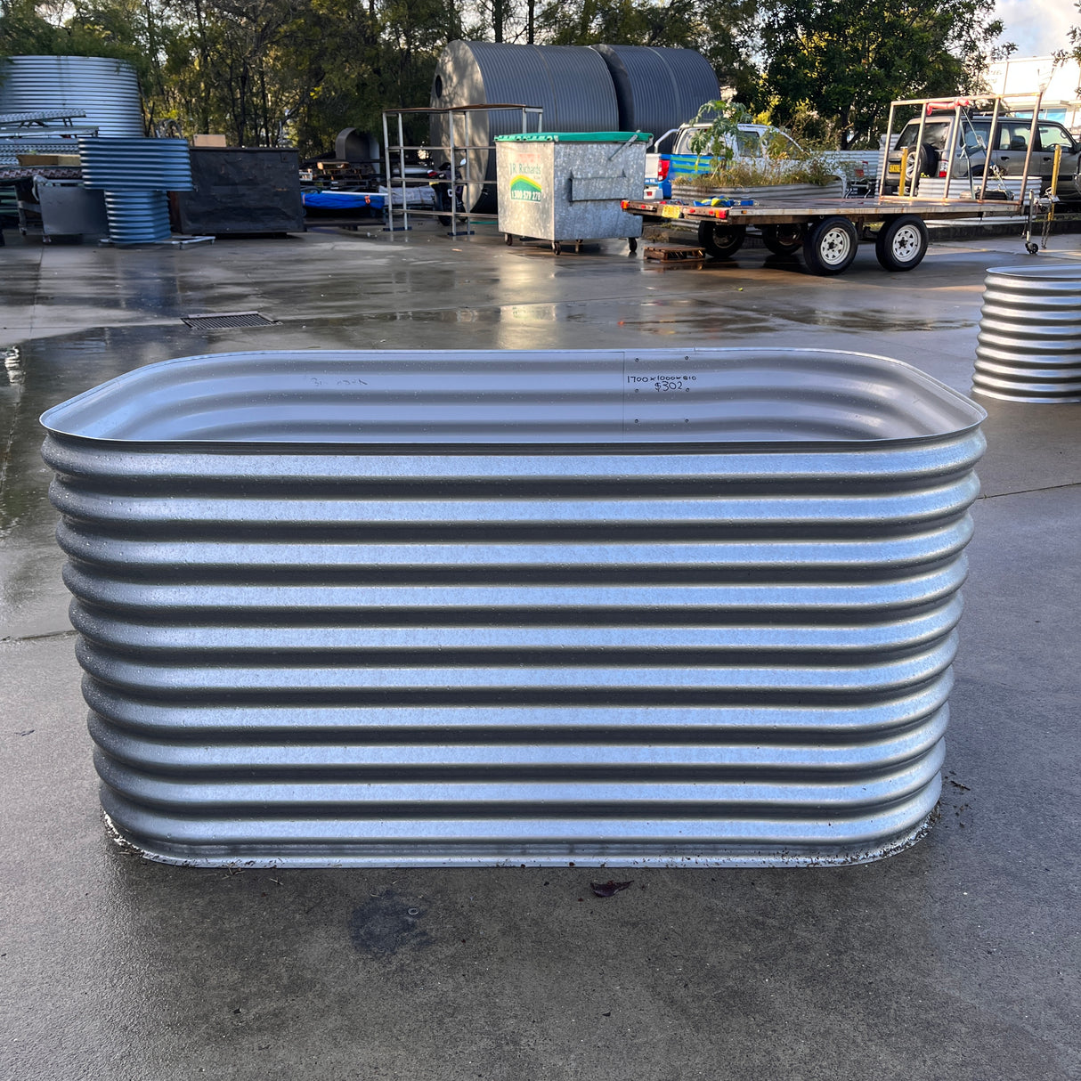 1700 x 1000 x 810 Modline Garden Bed