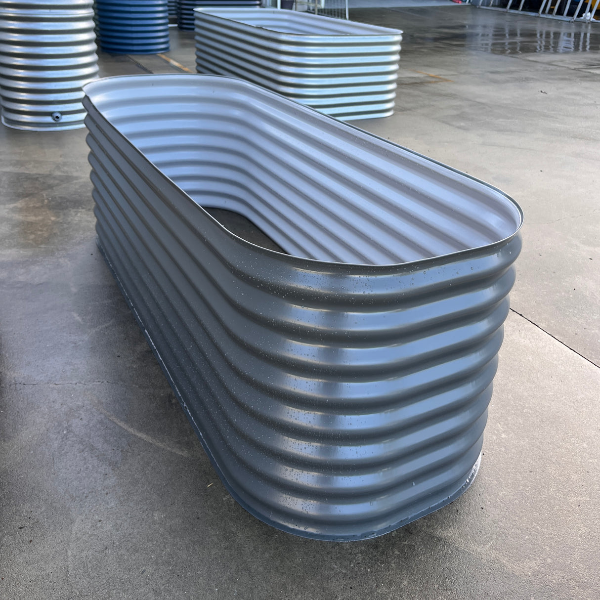 2000 x 700 x 635 Modline Garden Bed