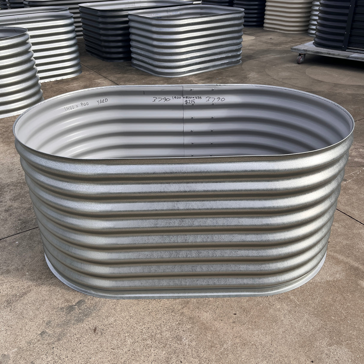 1400 x 800 x 635 Slimline Garden Bed