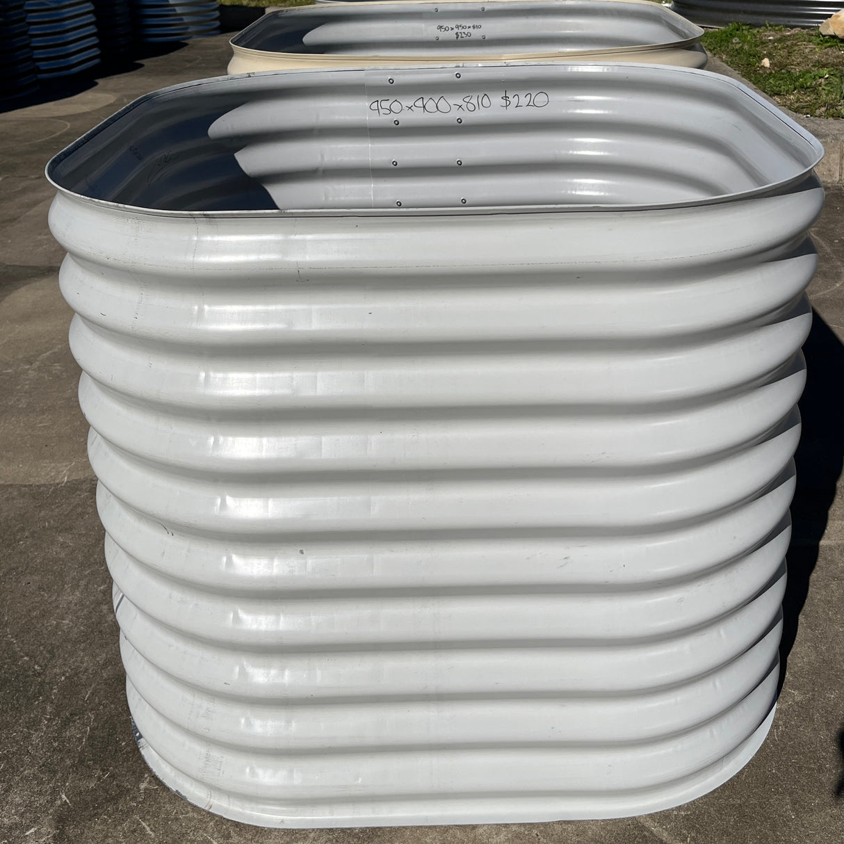 950 x 900 x 810 Square Garden Bed