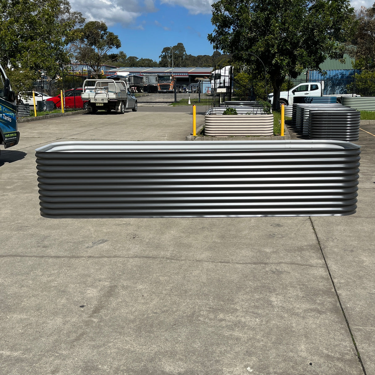 4000 x 950/1100 x 810 Modline Garden Bed