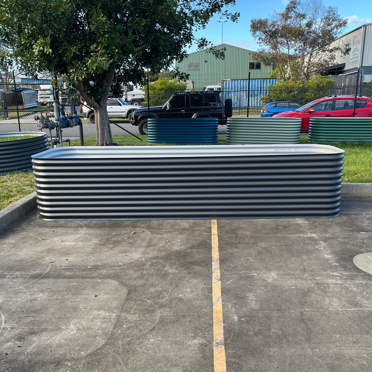 4000 x 1150/950 x 810 Modline Garden Bed