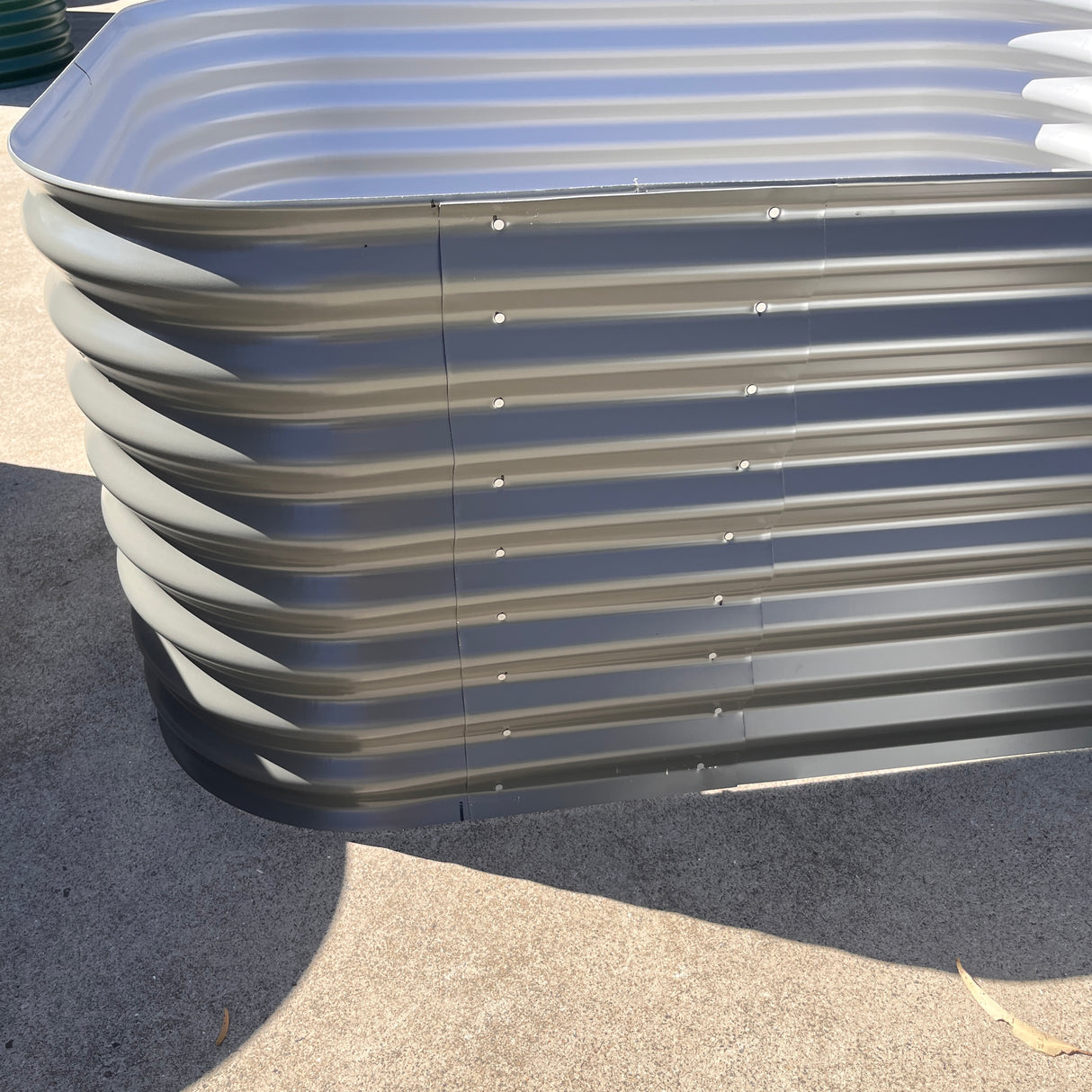 1550 x 1150 x 635 Modline Garden Bed