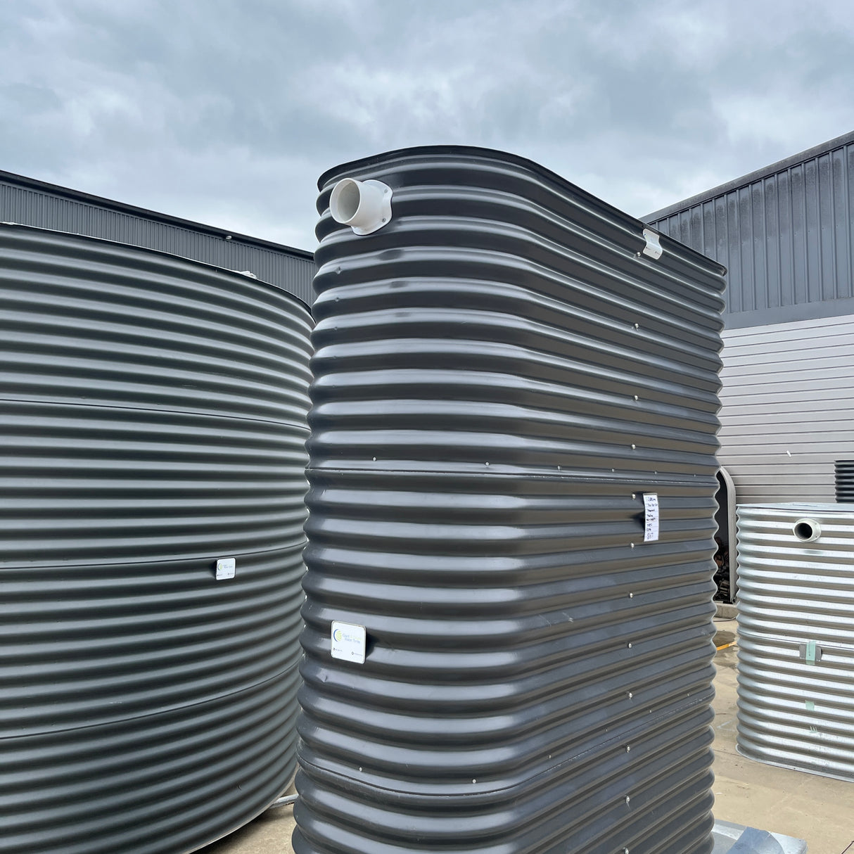 2,688 Litre Modline Water Tank