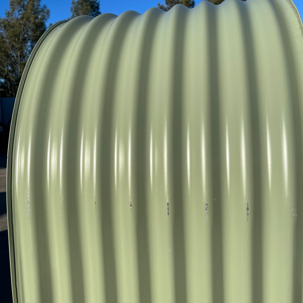 1800 x 1150 x 635 Wood Hutch