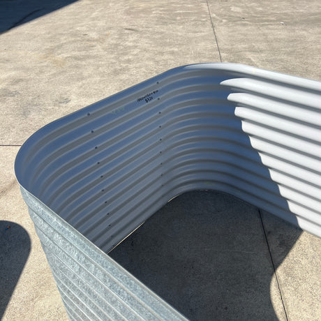 1650 x 1150 x 810 Modline Garden Bed