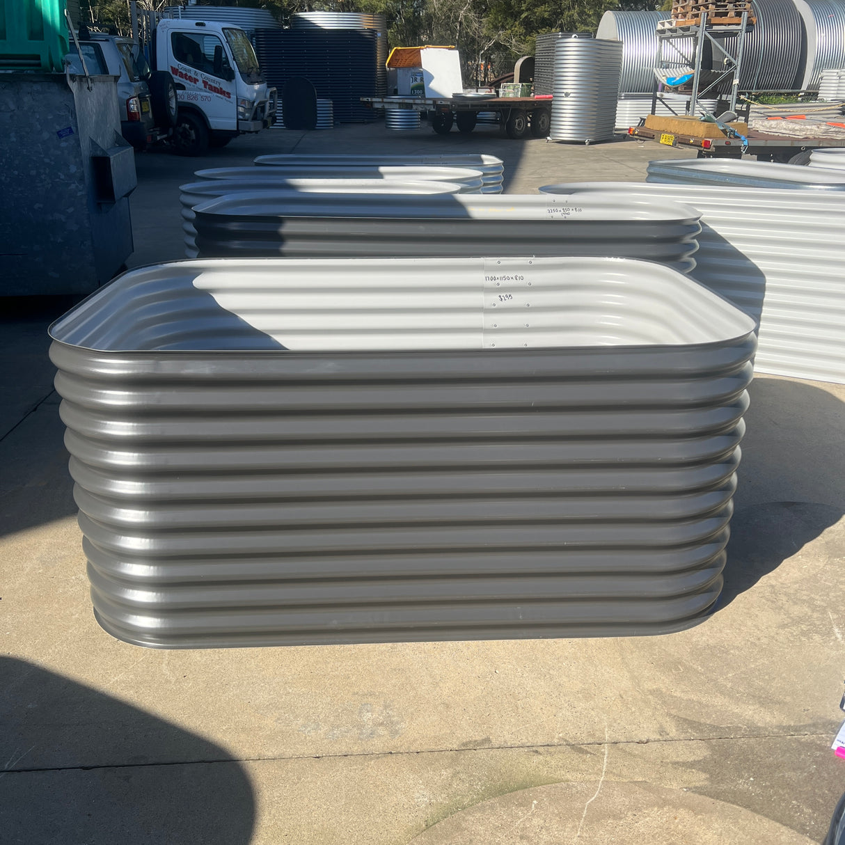 1700 x 1150 x 810 Modline Garden Bed