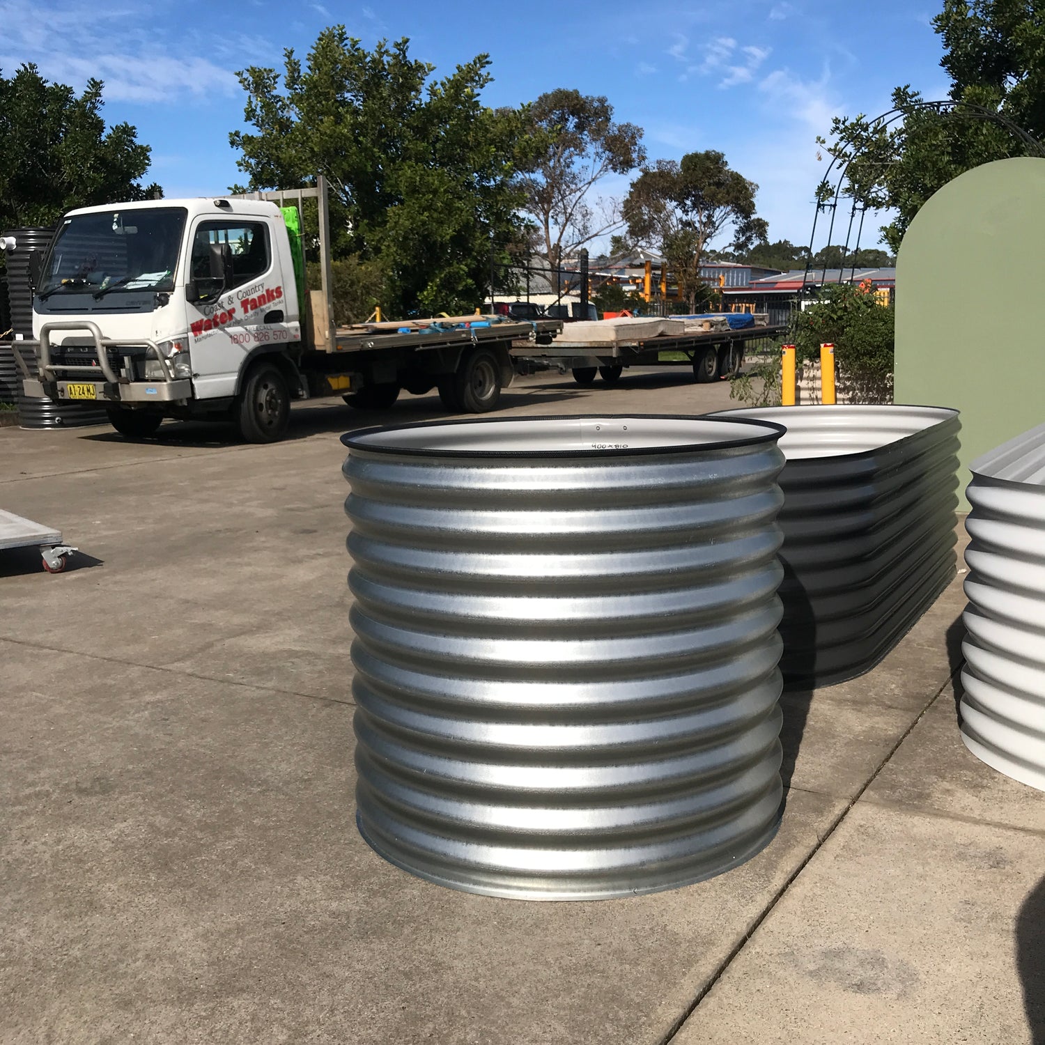 900 x 810 Round Garden Bed