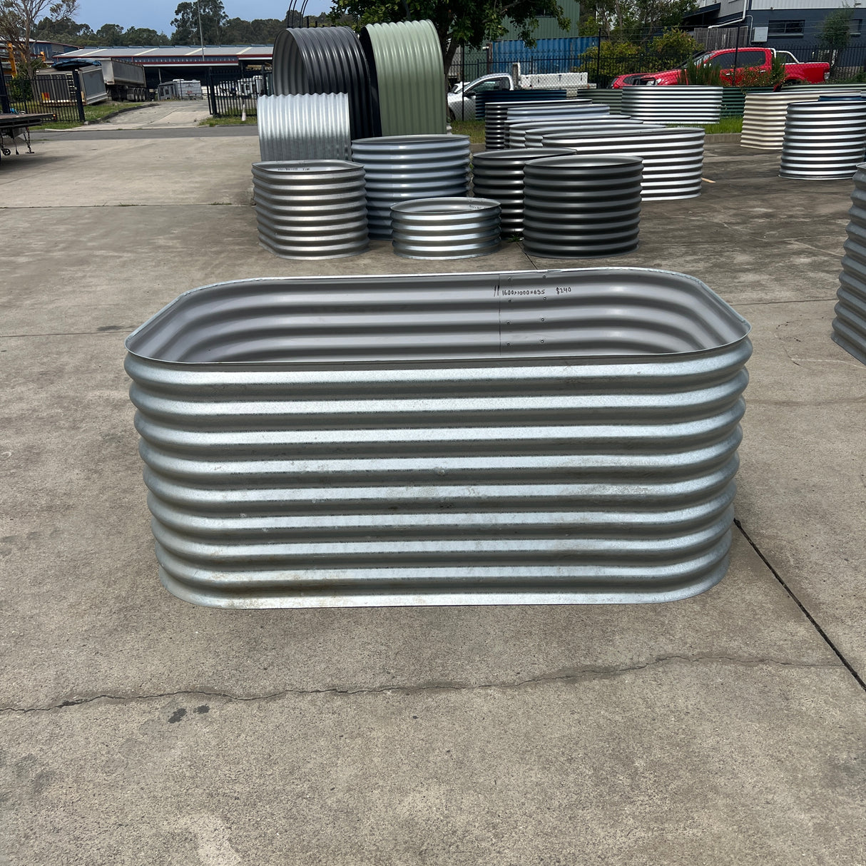 1600 x 1000 x 635 Modline Garden Bed