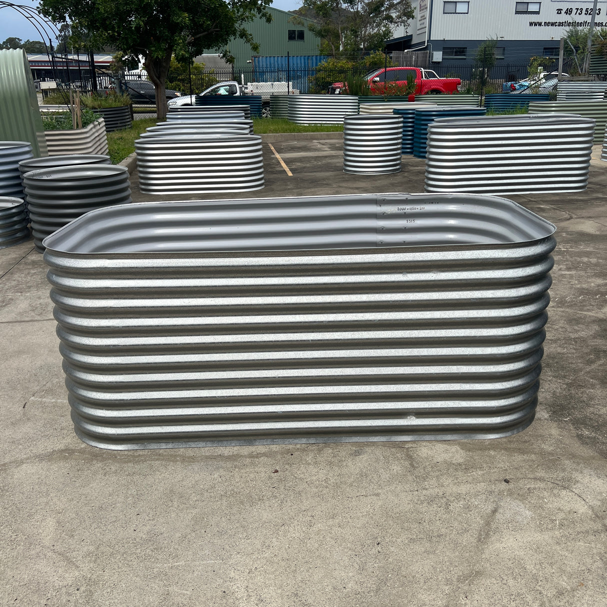 2000 x 1150 x 810 Modline Garden Bed