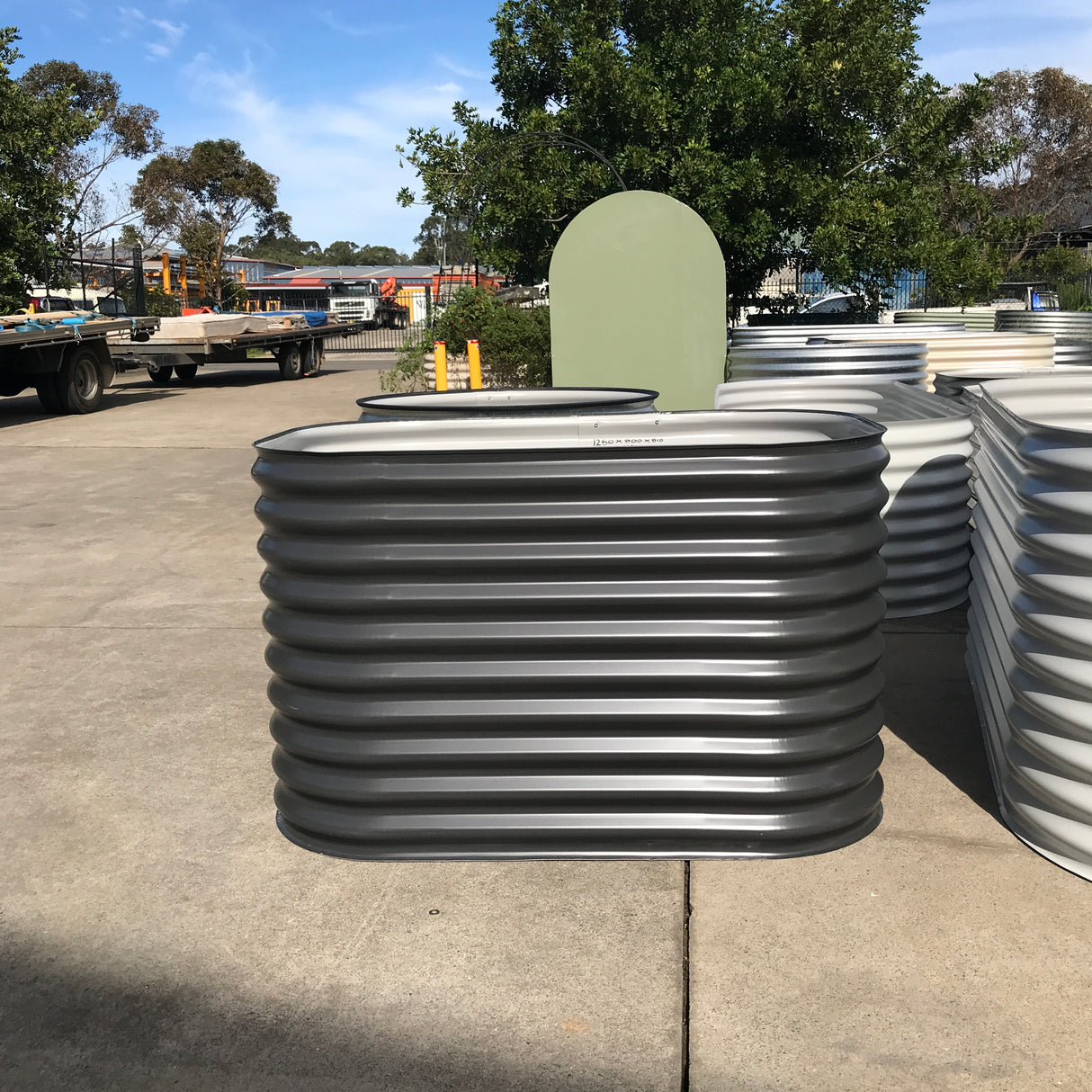 1250 x 800 x 810 Modline Garden Bed