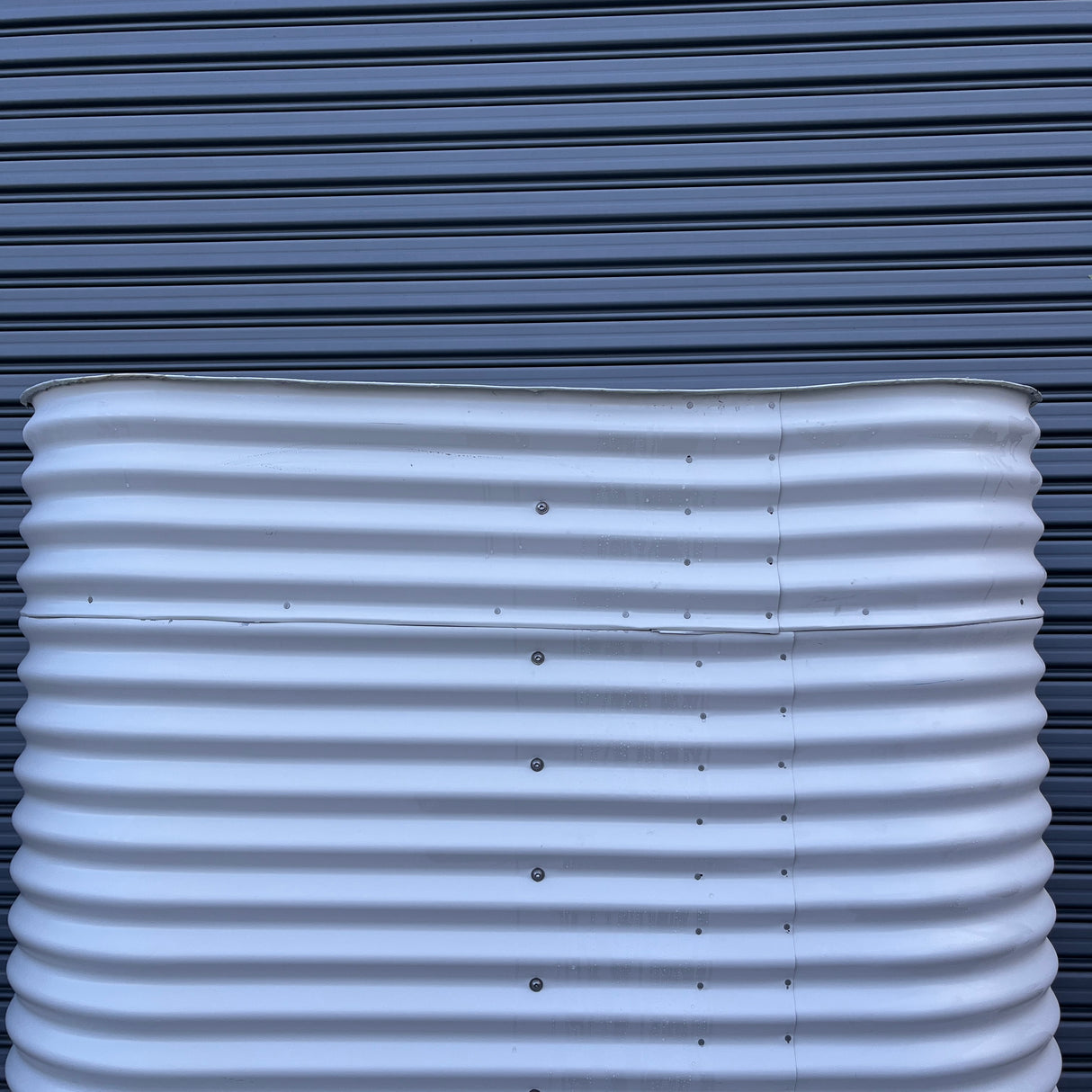 2,018 Litre Slimline Water Tank