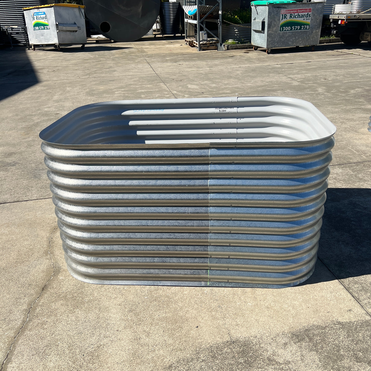 1500 x 1050 x 810 Modline Garden Bed