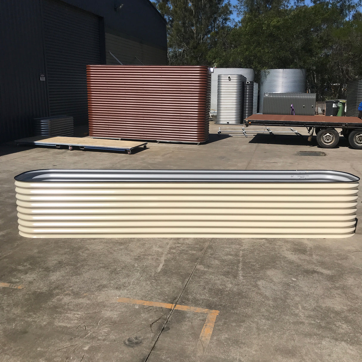 4000 x 750 x 635 Modline Garden Bed