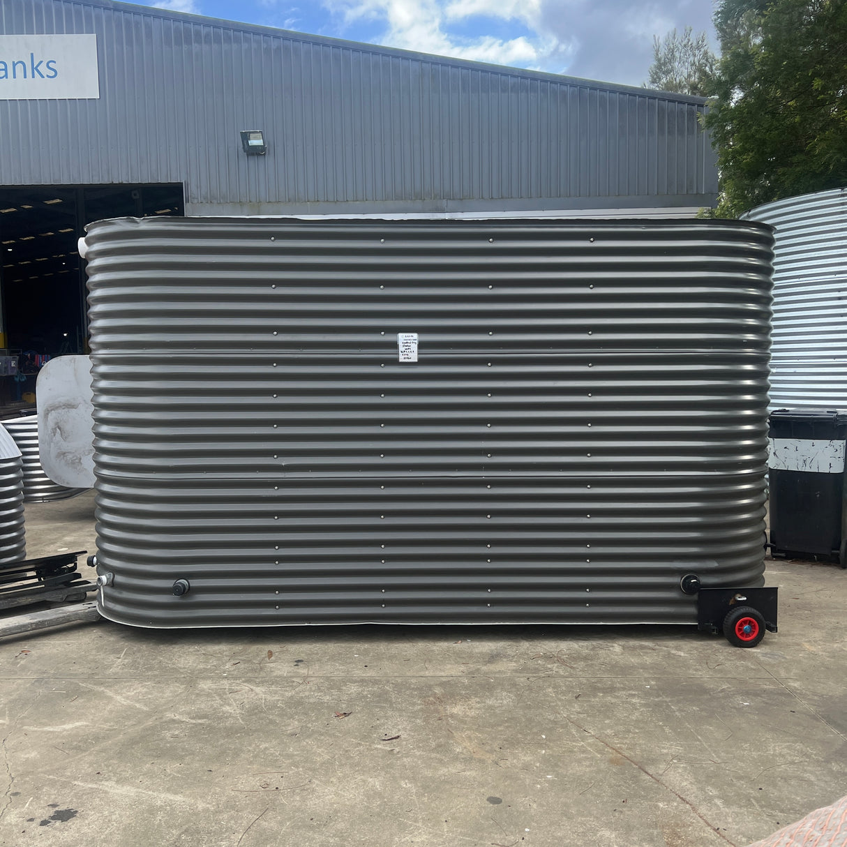 8,021 Litre Slimline Water Tank